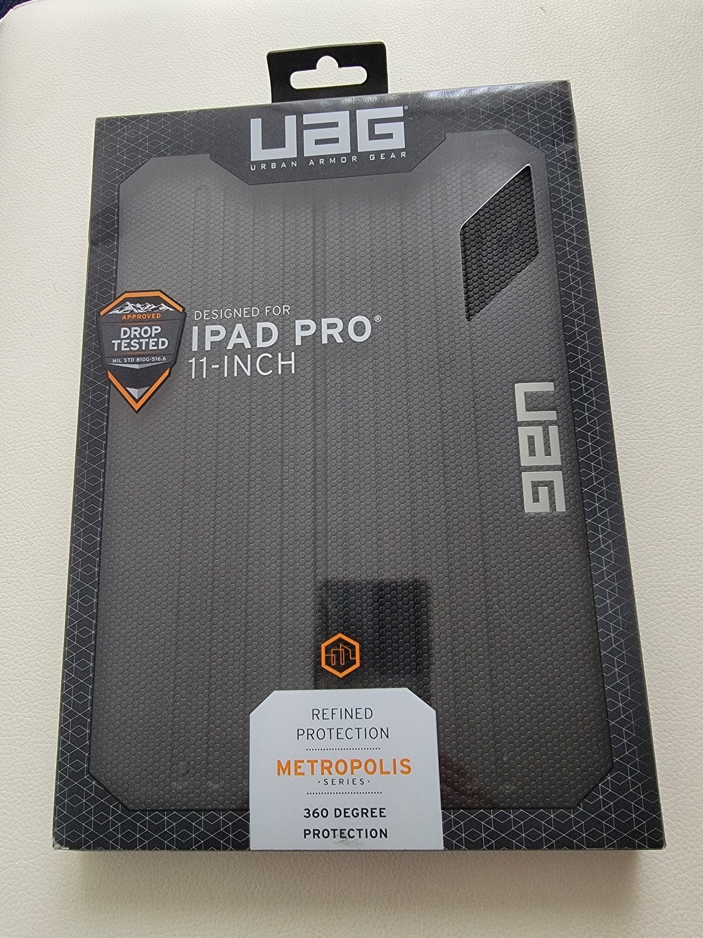 UAG Metropolis Series Rugged Tablet case for Ipad Pro 11", Black
